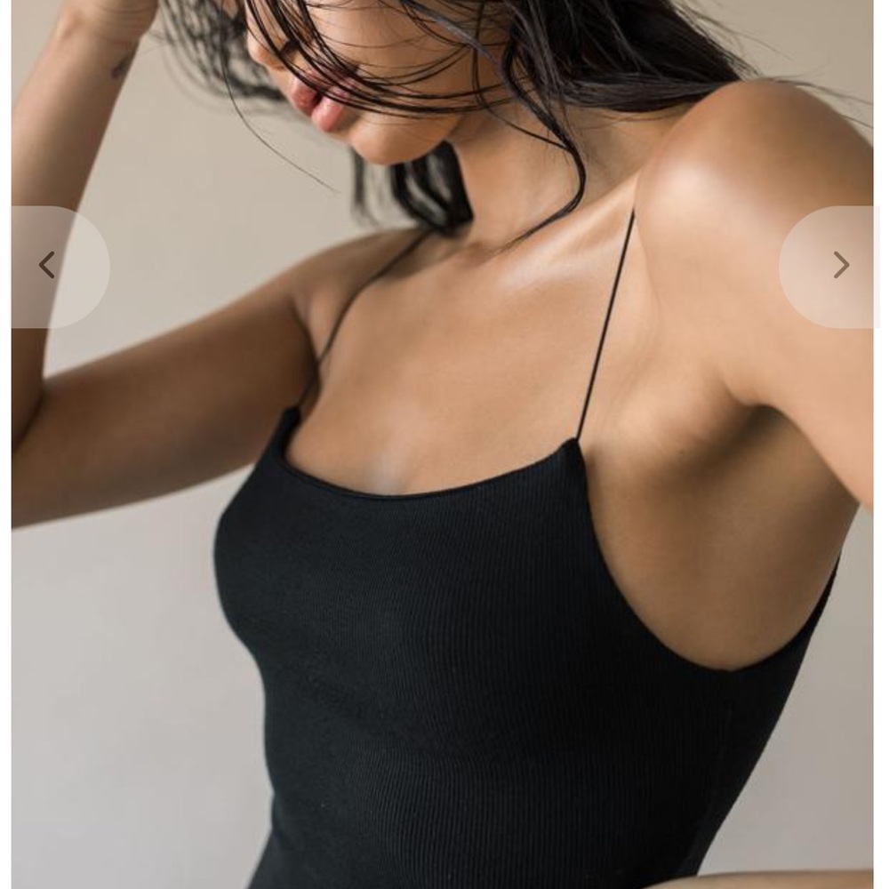 Joah Brown Elegant Black Backless Dress - Picture 5 of 8